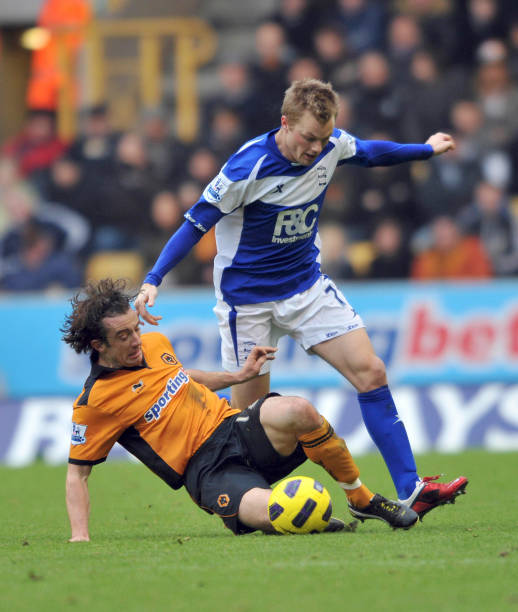 挥及后卫堵 挥及后卫堵