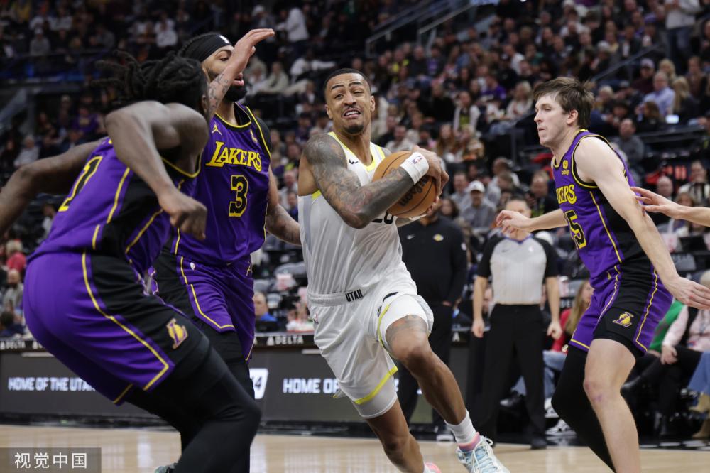 由于参赛选 由于参赛选