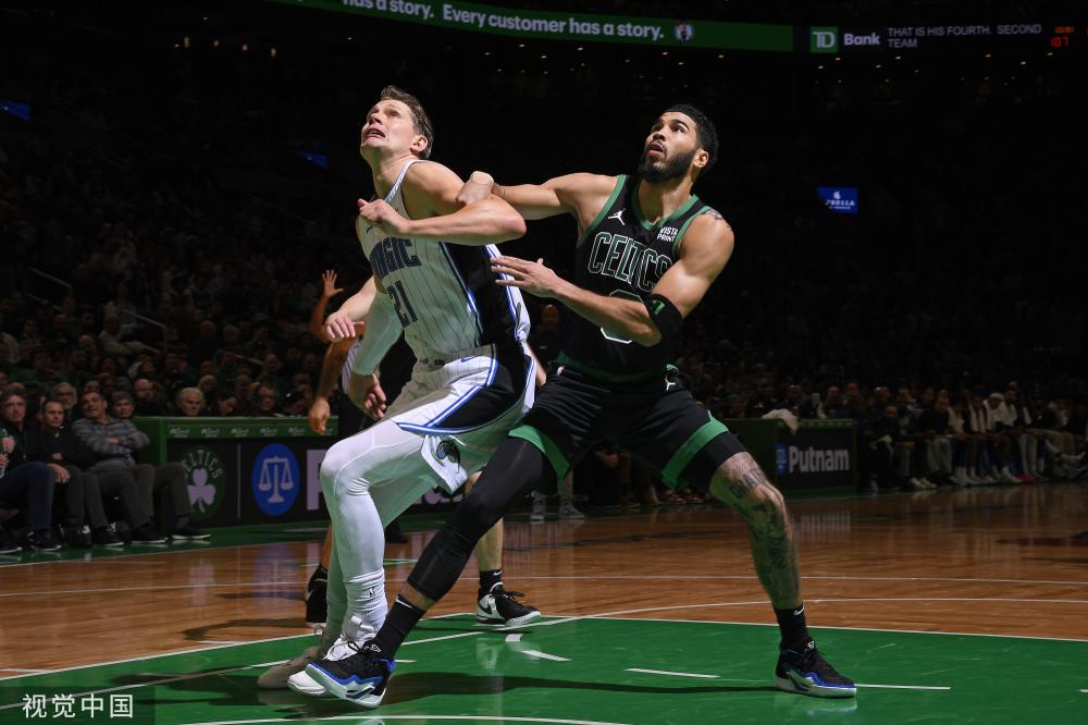 与76人的 与76人的